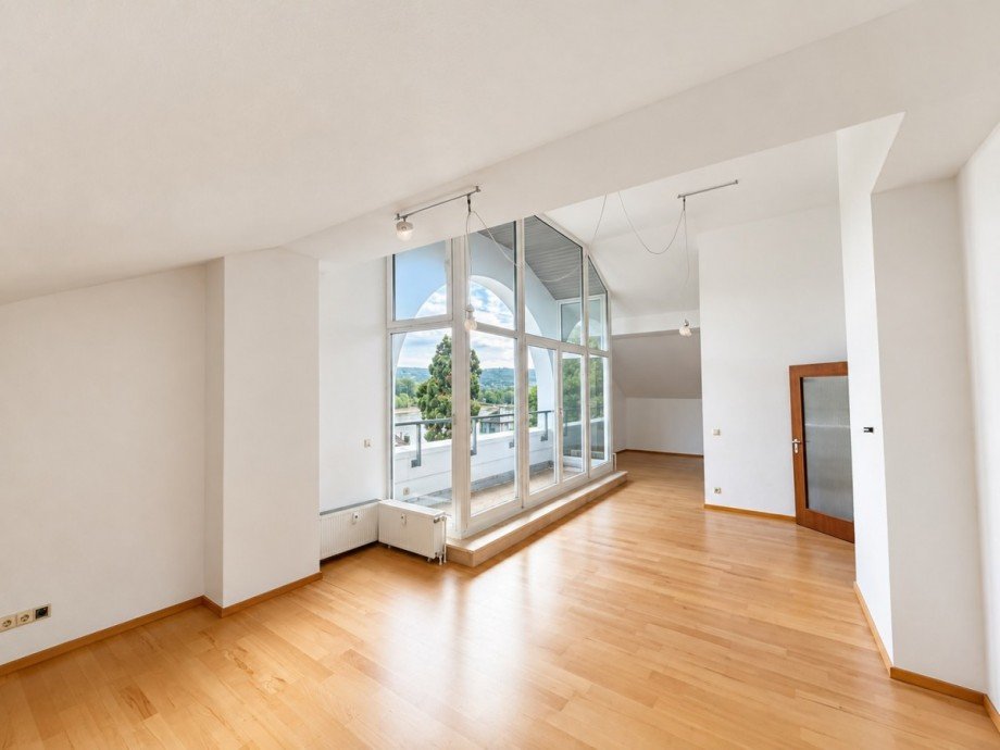 Sch�nes Wohnen Dachgeschosswohnung Bad Breisig