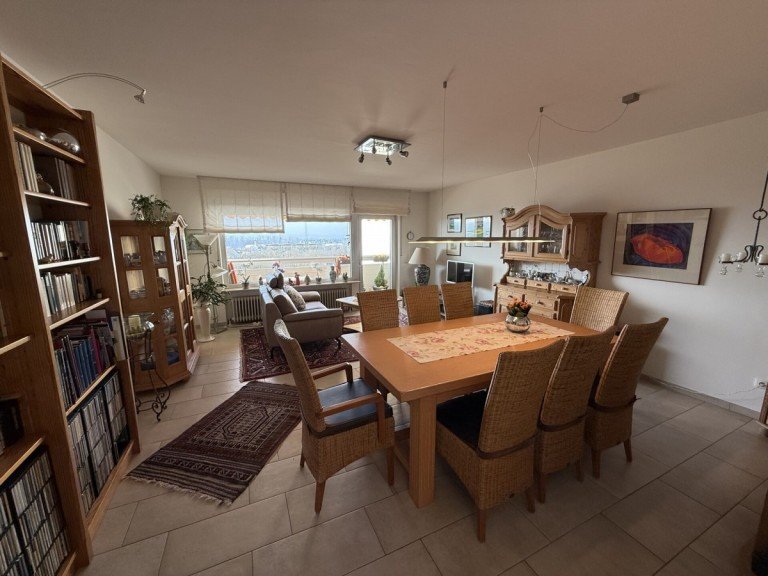 Wohnzimmer Bendorf Etagenwohnung *** Gepflegte 3-Zimmer-Wohnung mit Balkon, Aufzug und Garage in zentraler Lage von Bendorf ***