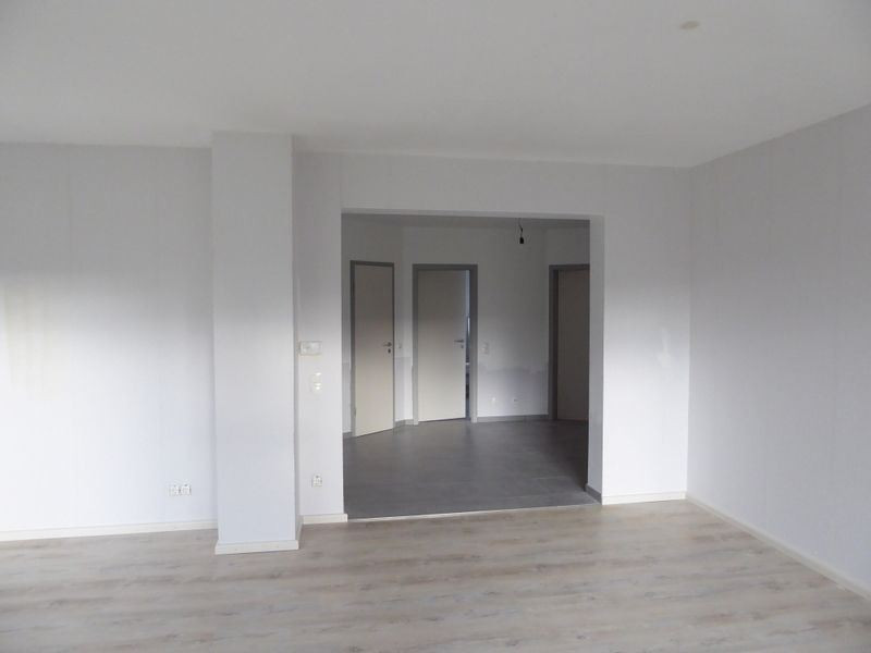 Blick zum Flur Erdgeschosswohnung Neuwied