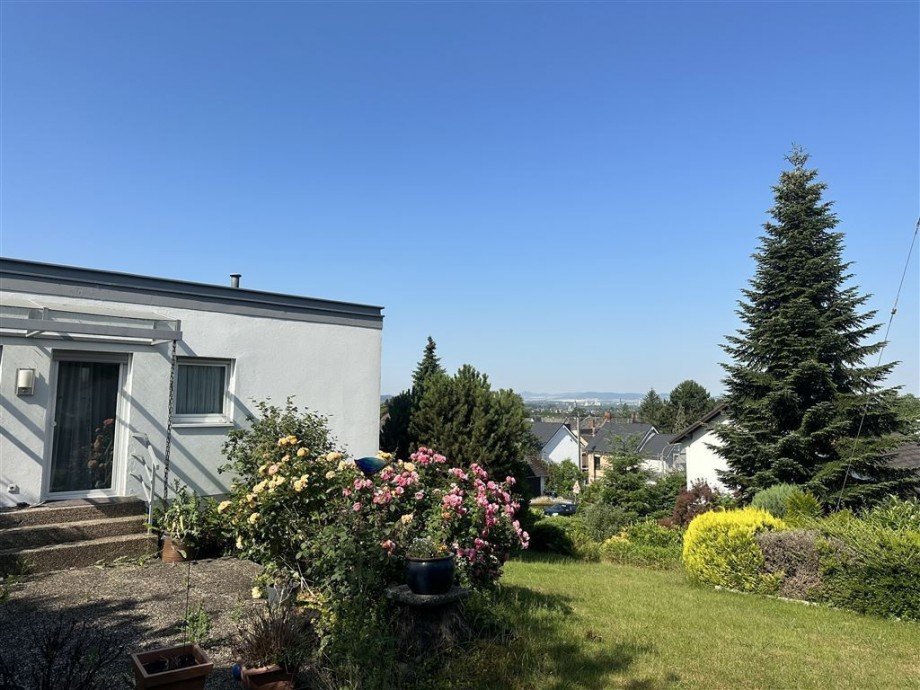 Sicht vom Garten Einfamilienhaus Bendorf , Rhein