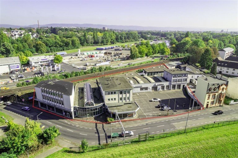 Ansicht Neuwied Halle *** Ehemaliges Autohaus Laporte ***