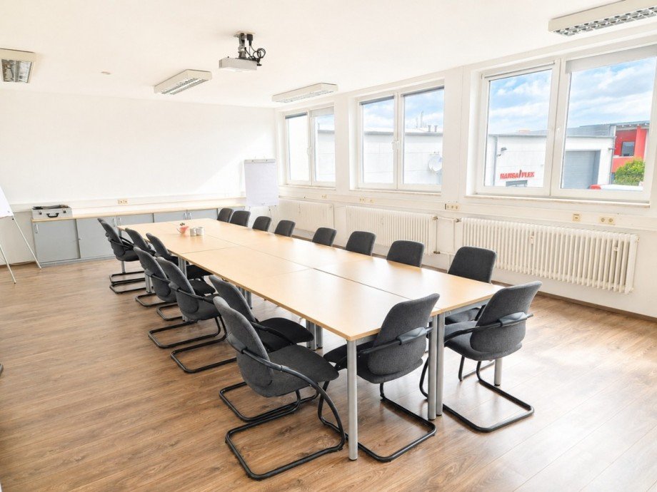 Besprechungsraum B�rofl�che Oberhonnefeld-Gierend